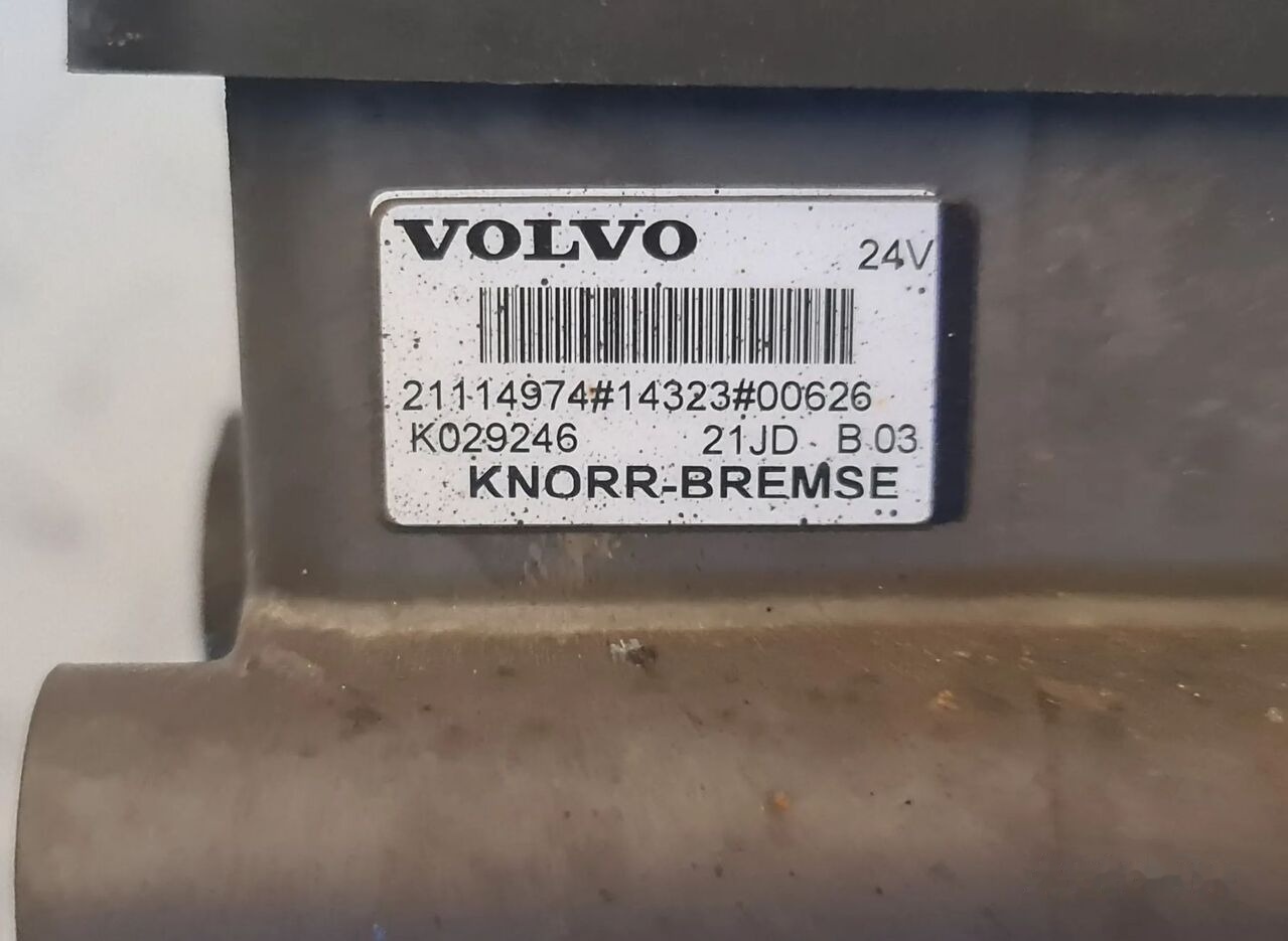Knorr-Bremse 21114974 K029246 VOLVO FH4 FM4 RENAULT RANGE T truck - Valve de frein pour Camion: photos 4 Knorr-Bremse 21114974 K029246 VOLVO FH4 FM4 RENAULT RANGE T truck - Valve de frein pour Camion: photos 4