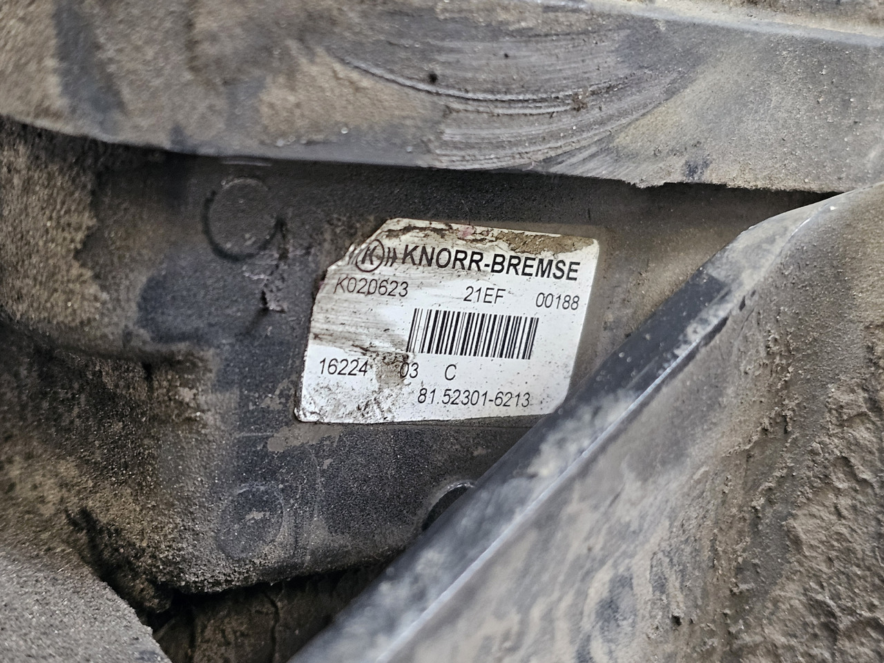 MAN TGX TGS / EBS VALVE / 81523016213 - Valve de frein: photos 2 MAN TGX TGS / EBS VALVE / 81523016213 - Valve de frein: photos 2