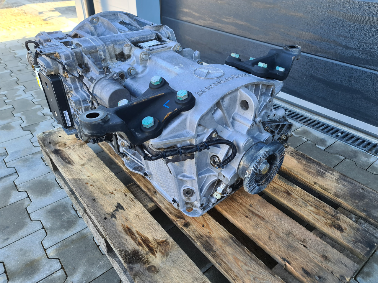 MERCEDES ATEGO ANTOS / COMPLETE GEARBOX / G140-8 / WORLDWIDE DELIVERY - Boîte de vitesse: photos 3 MERCEDES ATEGO ANTOS / COMPLETE GEARBOX / G140-8 / WORLDWIDE DELIVERY - Boîte de vitesse: photos 3