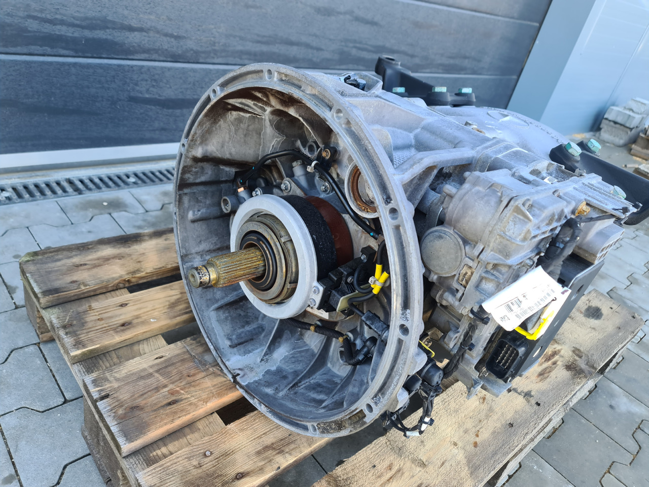 MERCEDES ATEGO ANTOS / COMPLETE GEARBOX / G140-8 / WORLDWIDE DELIVERY - Boîte de vitesse: photos 2 MERCEDES ATEGO ANTOS / COMPLETE GEARBOX / G140-8 / WORLDWIDE DELIVERY - Boîte de vitesse: photos 2
