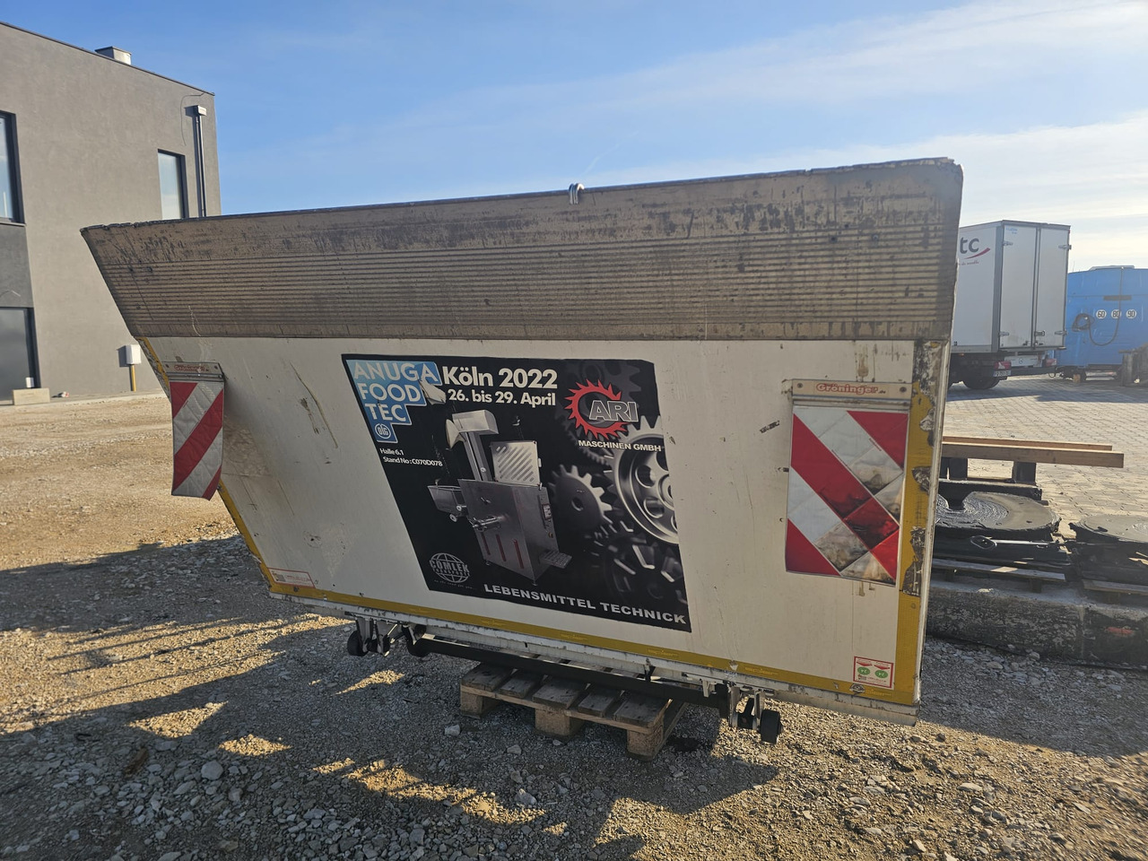 Carrosserie bâchee MERCEDES ATEGO / SPIER complete body + PALGINGER 1500kg ALU TAIL LIFT: photos 9
