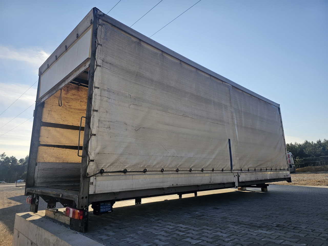 MERCEDES ATEGO / SPIER complete body + PALGINGER 1500kg ALU TAIL LIFT - Carrosserie bâchee: photos 2 MERCEDES ATEGO / SPIER complete body + PALGINGER 1500kg ALU TAIL LIFT - Carrosserie bâchee: photos 2