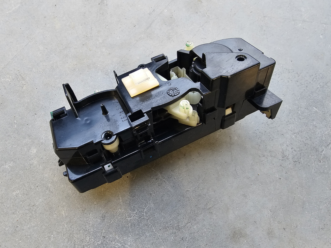 MERCEDES-BENZ ATEGO EURO 6 / HEATER PANEL / A9678200197 - Chauffage/ Ventilation: photos 4 MERCEDES-BENZ ATEGO EURO 6 / HEATER PANEL / A9678200197 - Chauffage/ Ventilation: photos 4