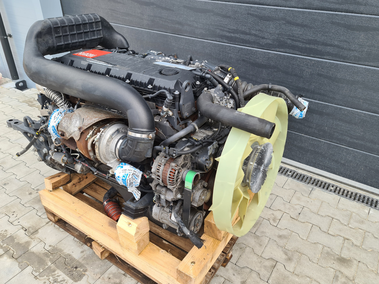 Moteur RENAULT ENGINE / DTI 8 320 EUVI / WORLDWIDE DELIVERY: photos 7