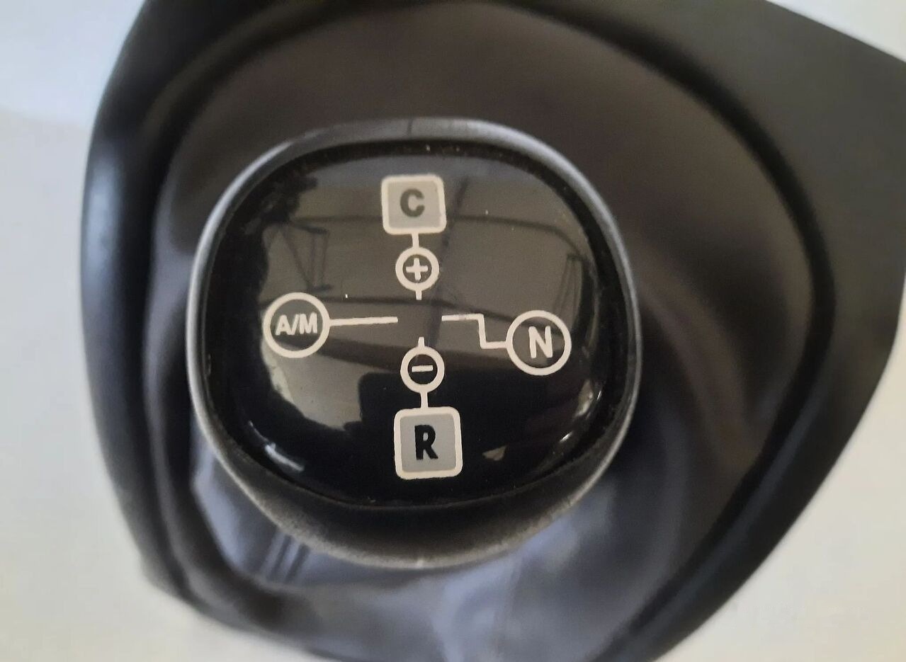 Renault Joystick lewarek zmiany biegów RENAULT MAGNUM DXI 12 Renault truck - Boîte de vitesse pour Camion: photos 2 Renault Joystick lewarek zmiany biegów RENAULT MAGNUM DXI 12 Renault truck - Boîte de vitesse pour Camion: photos 2