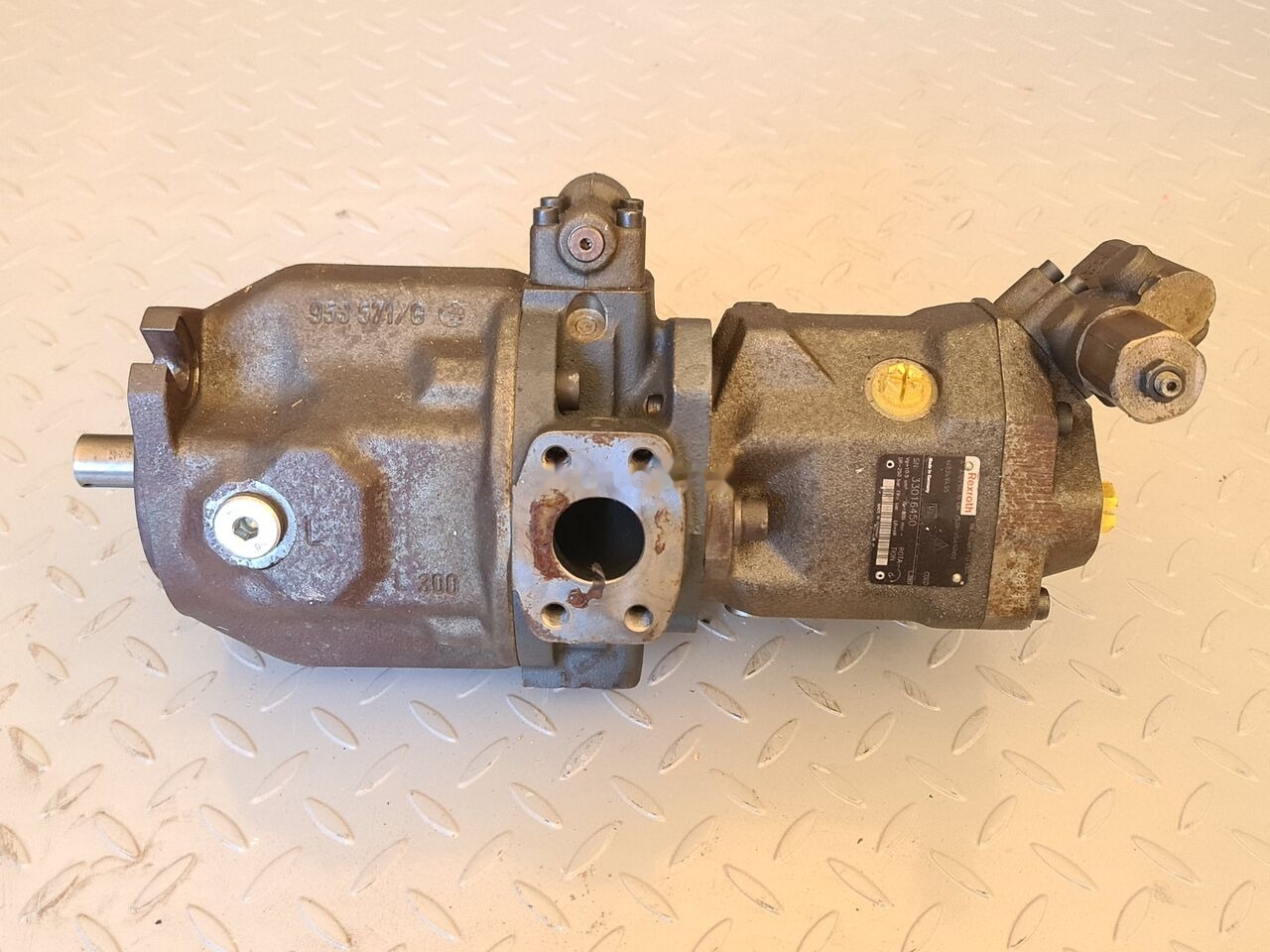 Rexroth D-72160 HORB - Pompe hydraulique pour Camion: photos 2 Rexroth D-72160 HORB - Pompe hydraulique pour Camion: photos 2