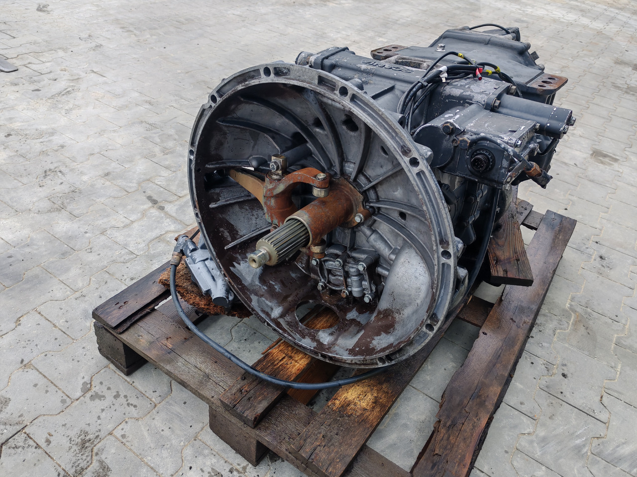 SCANIA GEARBOX / GRS0905 / COMPLETE / WORLDWIDE DELIVERY - Boîte de vitesse: photos 3 SCANIA GEARBOX / GRS0905 / COMPLETE / WORLDWIDE DELIVERY - Boîte de vitesse: photos 3