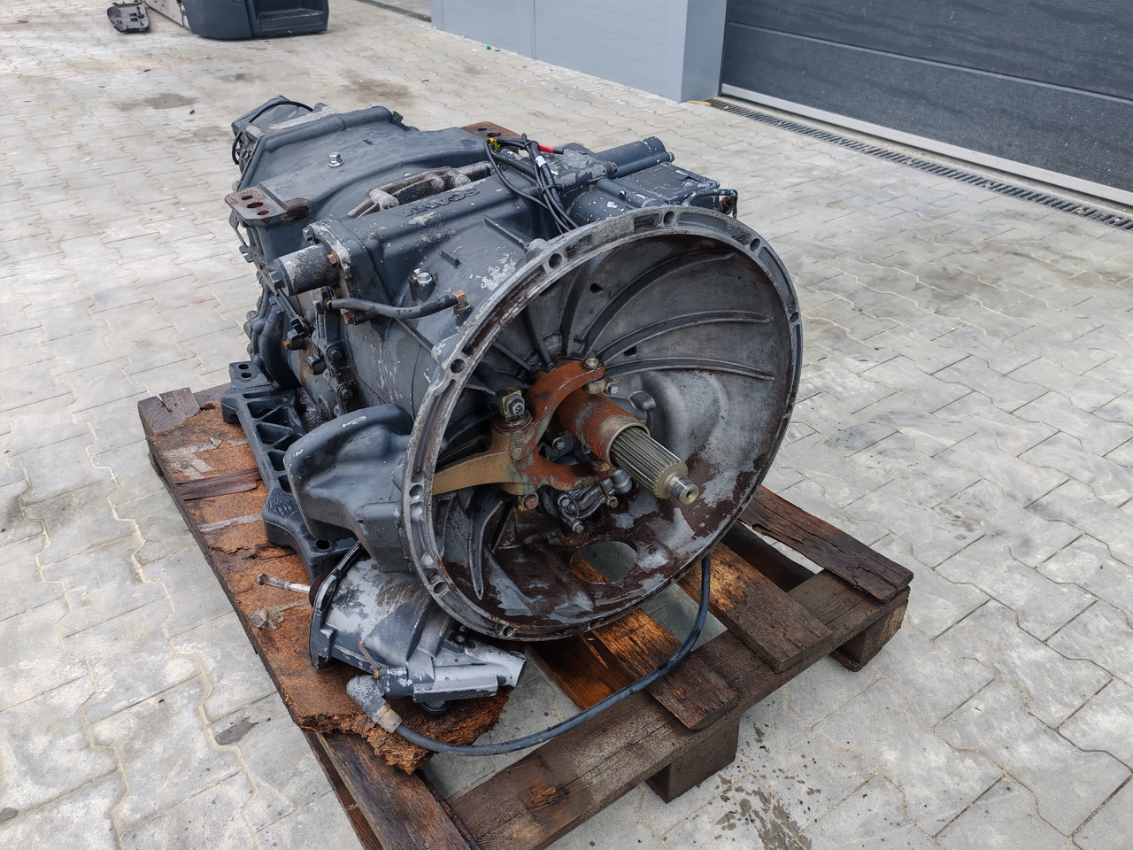 SCANIA GEARBOX / GRS0905 / COMPLETE / WORLDWIDE DELIVERY - Boîte de vitesse: photos 2 SCANIA GEARBOX / GRS0905 / COMPLETE / WORLDWIDE DELIVERY - Boîte de vitesse: photos 2