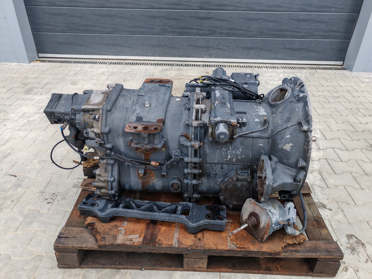 SCANIA GEARBOX / GRS0905 / COMPLETE / WORLDWIDE DELIVERY - Boîte de vitesse: photos 1 SCANIA GEARBOX / GRS0905 / COMPLETE / WORLDWIDE DELIVERY - Boîte de vitesse: photos 1