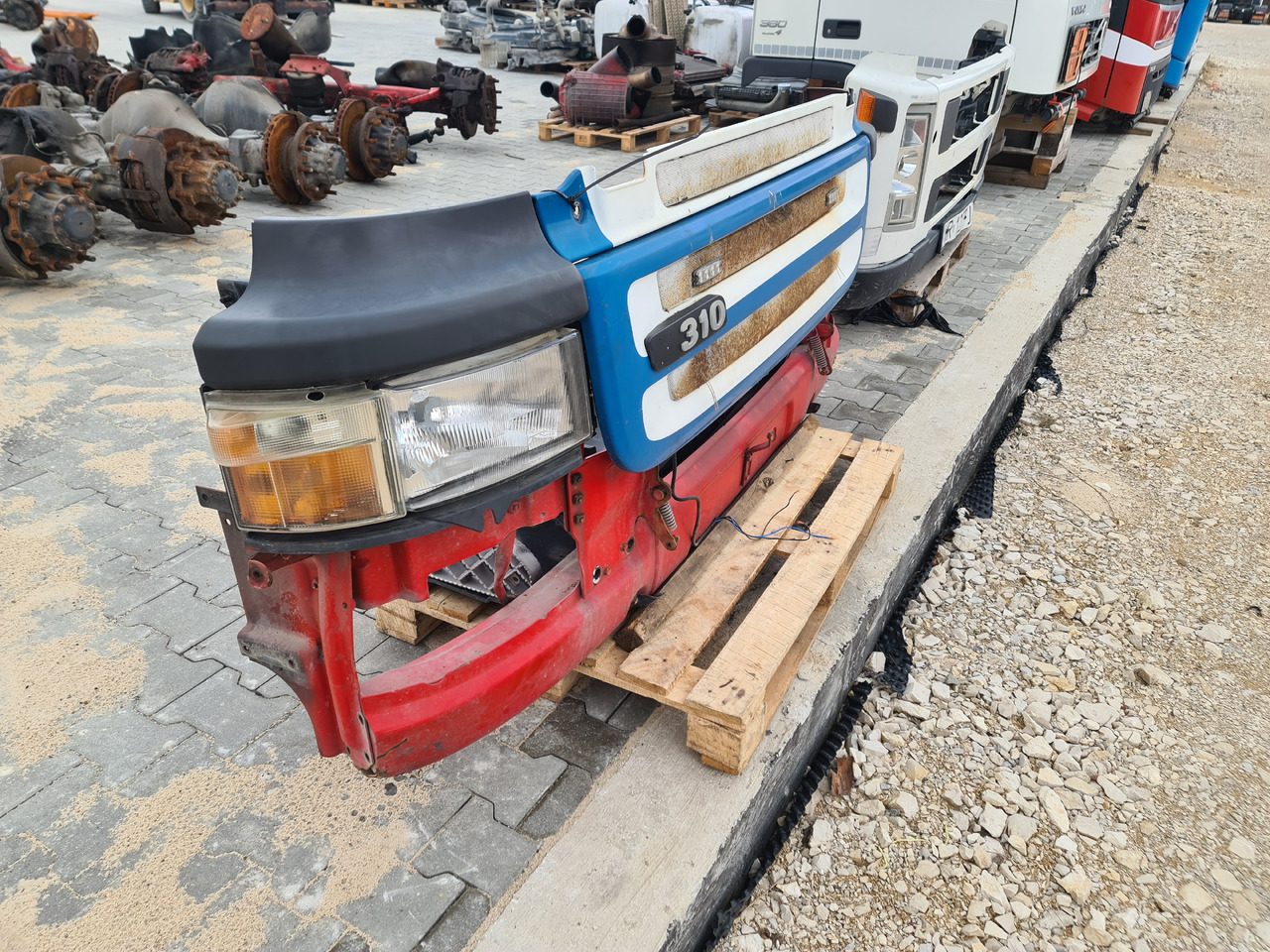 SCANIA P / BUMPER STEPS LAMPS SET / WORLDWIDE DELIVERY - Pare-chocs: photos 2 SCANIA P / BUMPER STEPS LAMPS SET / WORLDWIDE DELIVERY - Pare-chocs: photos 2