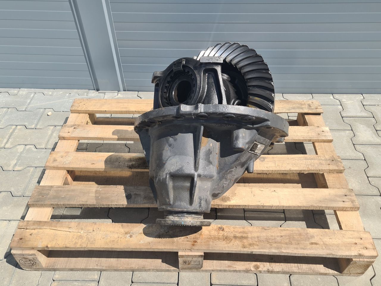VOLVO DIFFERENTIAL DIFF / MS18X / RSS1360 / RATIO 2.85 37-13 / WORLDWIDE DELIVERY - Essieu arrière: photos 2 VOLVO DIFFERENTIAL DIFF / MS18X / RSS1360 / RATIO 2.85 37-13 / WORLDWIDE DELIVERY - Essieu arrière: photos 2