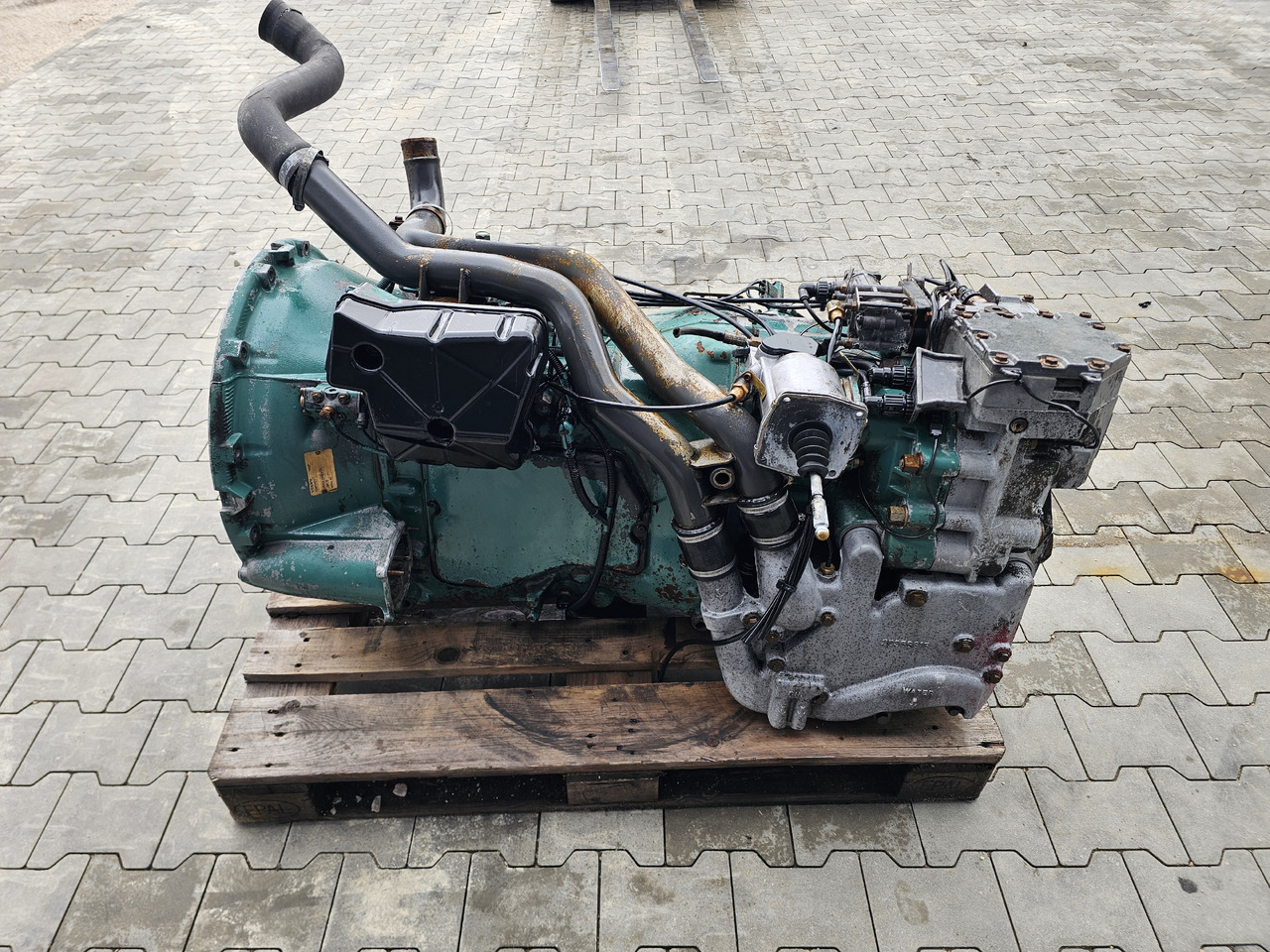 VOLVO FH13 FH16 / GEARBOX / RETARDER / VTO2814B / MANUAL / WORLDWIDE DELIVERY - Boîte de vitesse: photos 5 VOLVO FH13 FH16 / GEARBOX / RETARDER / VTO2814B / MANUAL / WORLDWIDE DELIVERY - Boîte de vitesse: photos 5