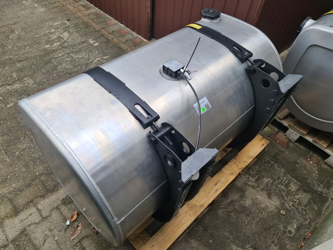 Volvo FH4 FM4 FH FMX Volvo FH FM FH4 FM4 FMX - Réservoir de carburant pour Camion: photos 4 Volvo FH4 FM4 FH FMX Volvo FH FM FH4 FM4 FMX - Réservoir de carburant pour Camion: photos 4