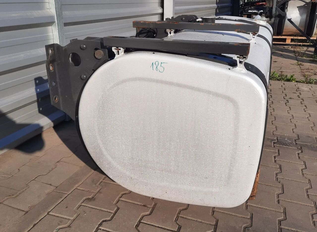 Volvo ZBIORNIK PALIWA 185CM DŁUGOŚĆ LOW DECK MEGA VOLVO FH FM FH4 RENA 20505103 Volvo truck - Réservoir de carburant pour Camion: photos 5 Volvo ZBIORNIK PALIWA 185CM DŁUGOŚĆ LOW DECK MEGA VOLVO FH FM FH4 RENA 20505103 Volvo truck - Réservoir de carburant pour Camion: photos 5
