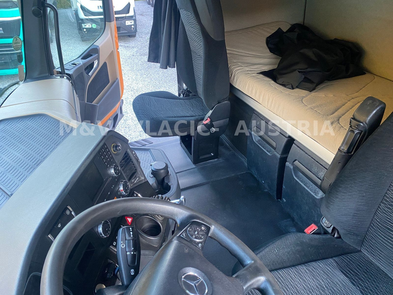 Camion porte-conteneur/ Caisse mobile Mercedes-Benz 2542: photos 7