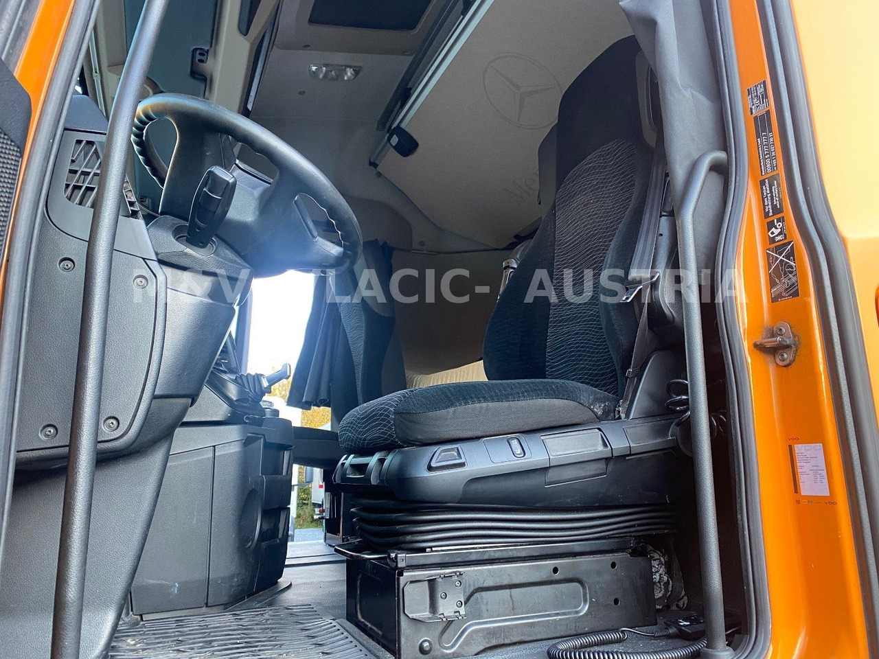 Mercedes-Benz 2542 - Camion porte-conteneur/ Caisse mobile: photos 3 Mercedes-Benz 2542 - Camion porte-conteneur/ Caisse mobile: photos 3