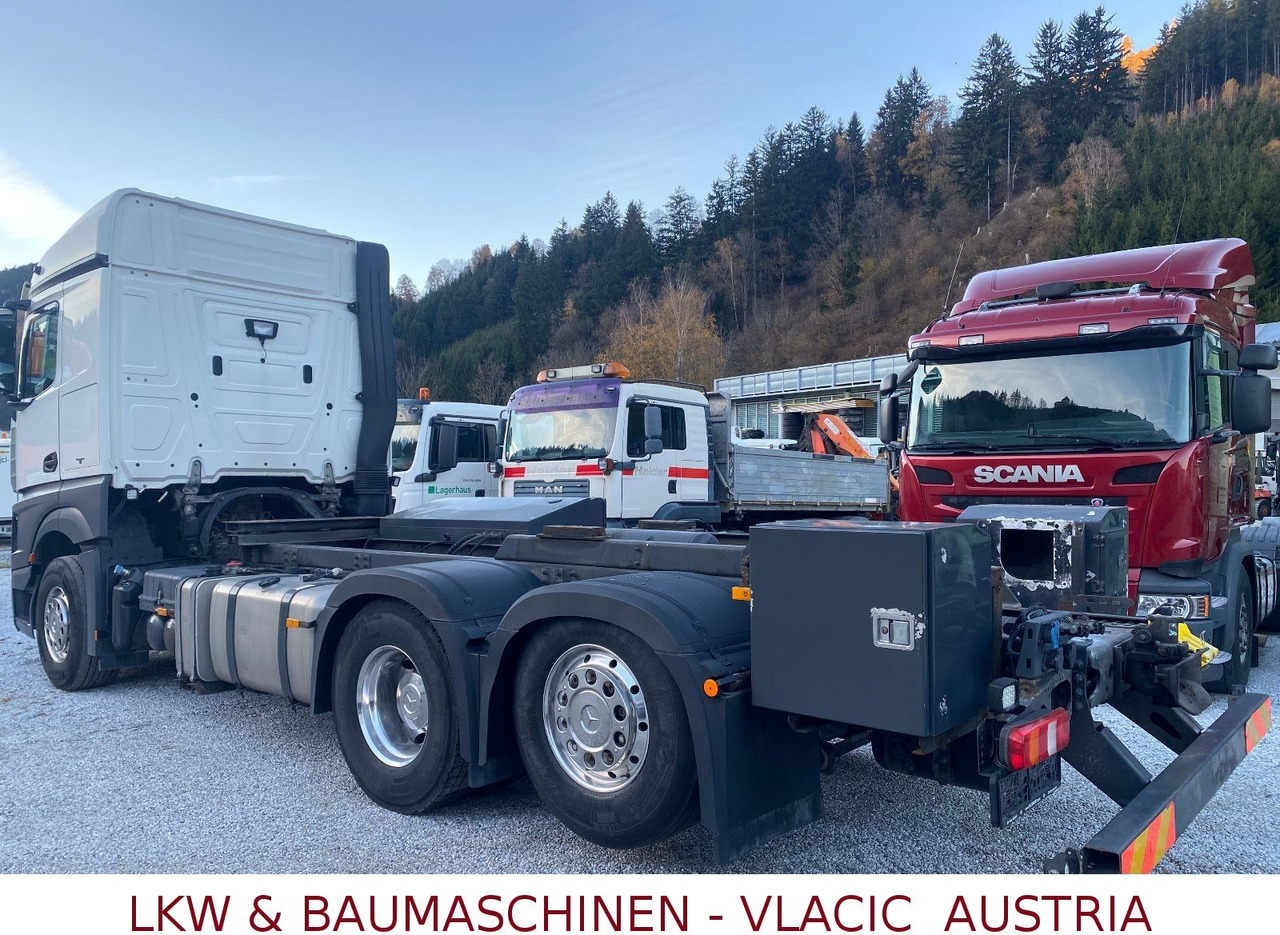 Mercedes-Benz Actros 963-0-C - Camion citerne: photos 4 Mercedes-Benz Actros 963-0-C - Camion citerne: photos 4