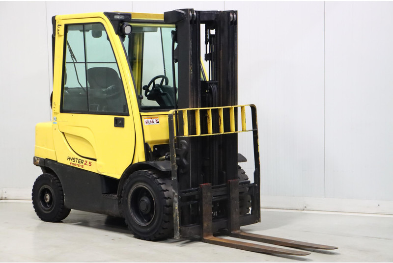 Hyster H2.5FT - Chariot élévateur à gaz: photos 1 Hyster H2.5FT - Chariot élévateur à gaz: photos 1