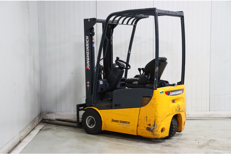 Jungheinrich EFG113 - Chariot élévateur électrique: photos 5 Jungheinrich EFG113 - Chariot élévateur électrique: photos 5