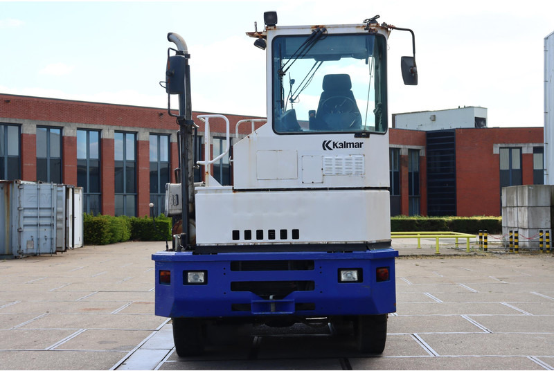 Kalmar TRX182A - Tracteur portuaire: photos 2 Kalmar TRX182A - Tracteur portuaire: photos 2