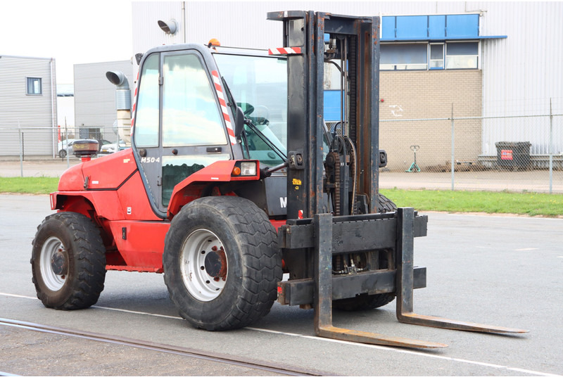 Manitou M50-4 - Chariot élévateur diesel: photos 1 Manitou M50-4 - Chariot élévateur diesel: photos 1