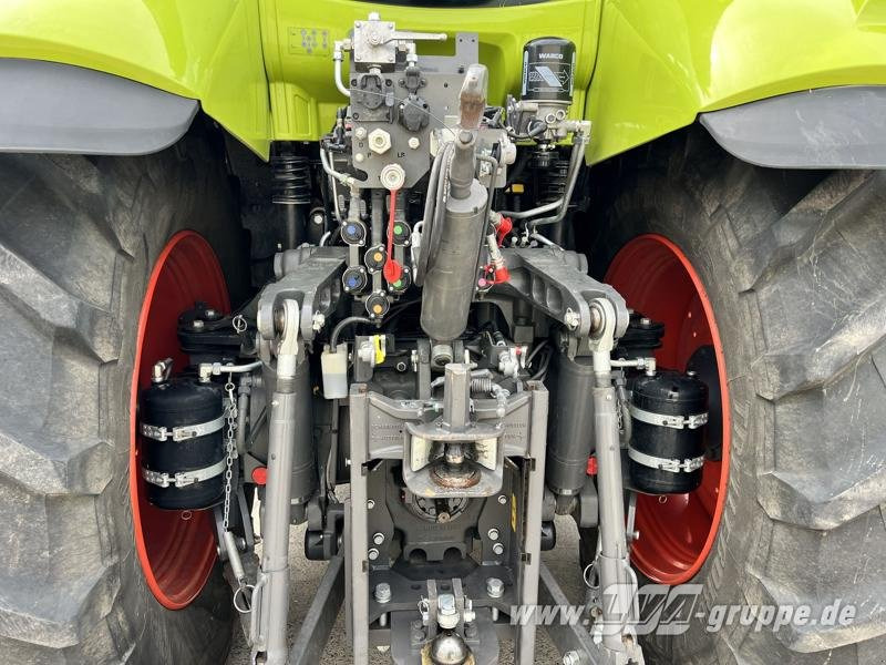 Tracteur agricole CLAAS Axion 870: photos 8