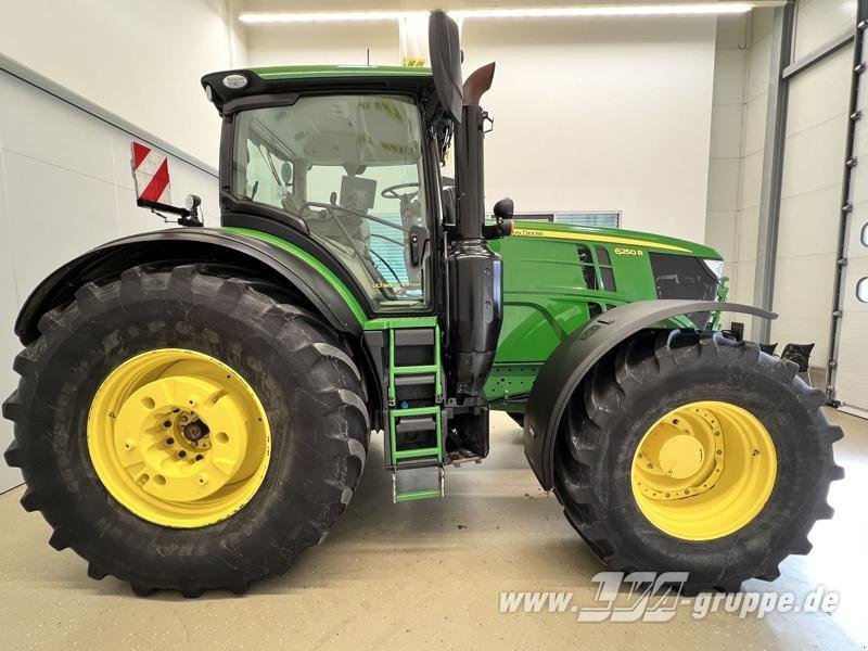 John Deere 6250R ULTIMATE CommandPro - Tracteur agricole: photos 5 John Deere 6250R ULTIMATE CommandPro - Tracteur agricole: photos 5