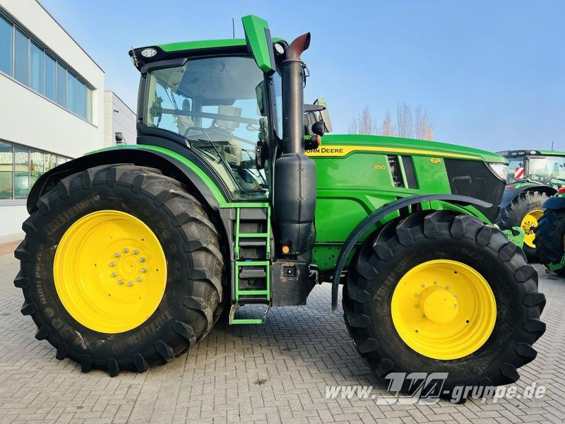 John Deere 6R 250 - Tracteur agricole: photos 4 John Deere 6R 250 - Tracteur agricole: photos 4