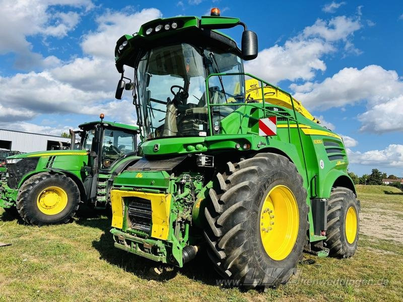 John Deere 8300 - Tracteur agricole: photos 1 John Deere 8300 - Tracteur agricole: photos 1