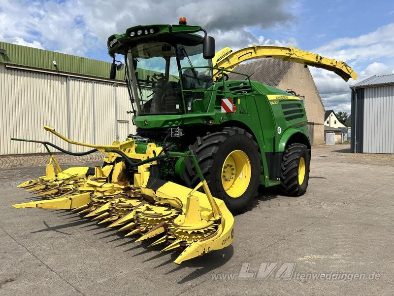 John Deere 8400 - Ensileuse: photos 1 John Deere 8400 - Ensileuse: photos 1