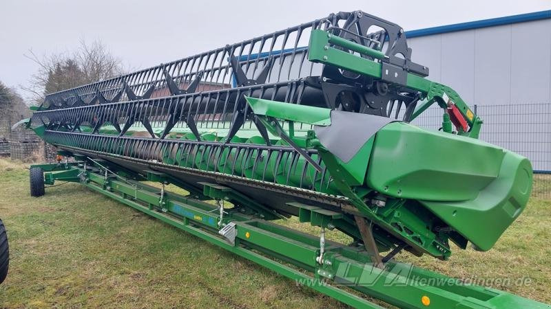 John Deere S790 - Moissonneuse-batteuse: photos 2 John Deere S790 - Moissonneuse-batteuse: photos 2