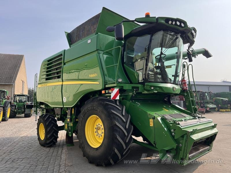 John Deere T660 - Moissonneuse-batteuse: photos 3 John Deere T660 - Moissonneuse-batteuse: photos 3