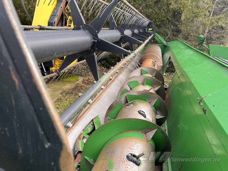 Moissonneuse-batteuse John Deere T660: photos 10