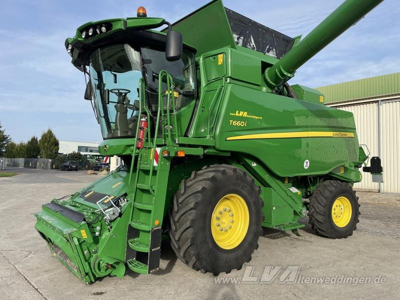 John Deere T660i - Moissonneuse-batteuse: photos 1 John Deere T660i - Moissonneuse-batteuse: photos 1