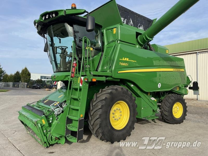 John Deere T660i - Moissonneuse-batteuse: photos 1 John Deere T660i - Moissonneuse-batteuse: photos 1