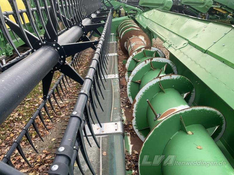 John Deere T670 i - Moissonneuse-batteuse: photos 5 John Deere T670 i - Moissonneuse-batteuse: photos 5