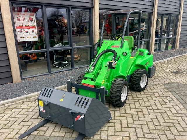 AVANT 420 loader - Valet de ferme: photos 2 AVANT 420 loader - Valet de ferme: photos 2