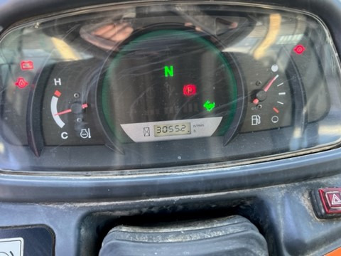 KUBOTA R082 - Chargeuse sur pneus: photos 4 KUBOTA R082 - Chargeuse sur pneus: photos 4