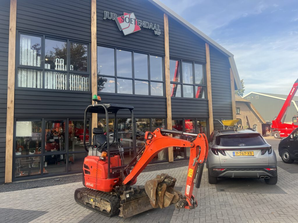 KUBOTA U17-3 - Mini pelle: photos 2 KUBOTA U17-3 - Mini pelle: photos 2