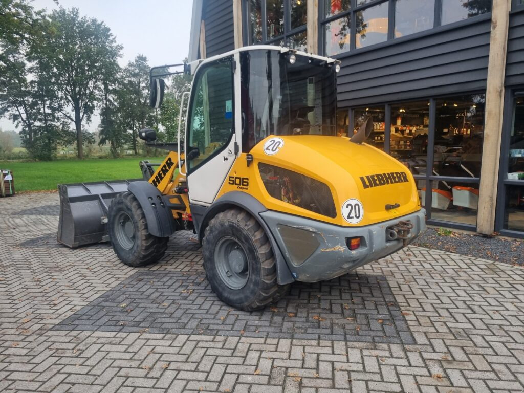LIEBHERR L506C - Chargeuse sur pneus: photos 3 LIEBHERR L506C - Chargeuse sur pneus: photos 3