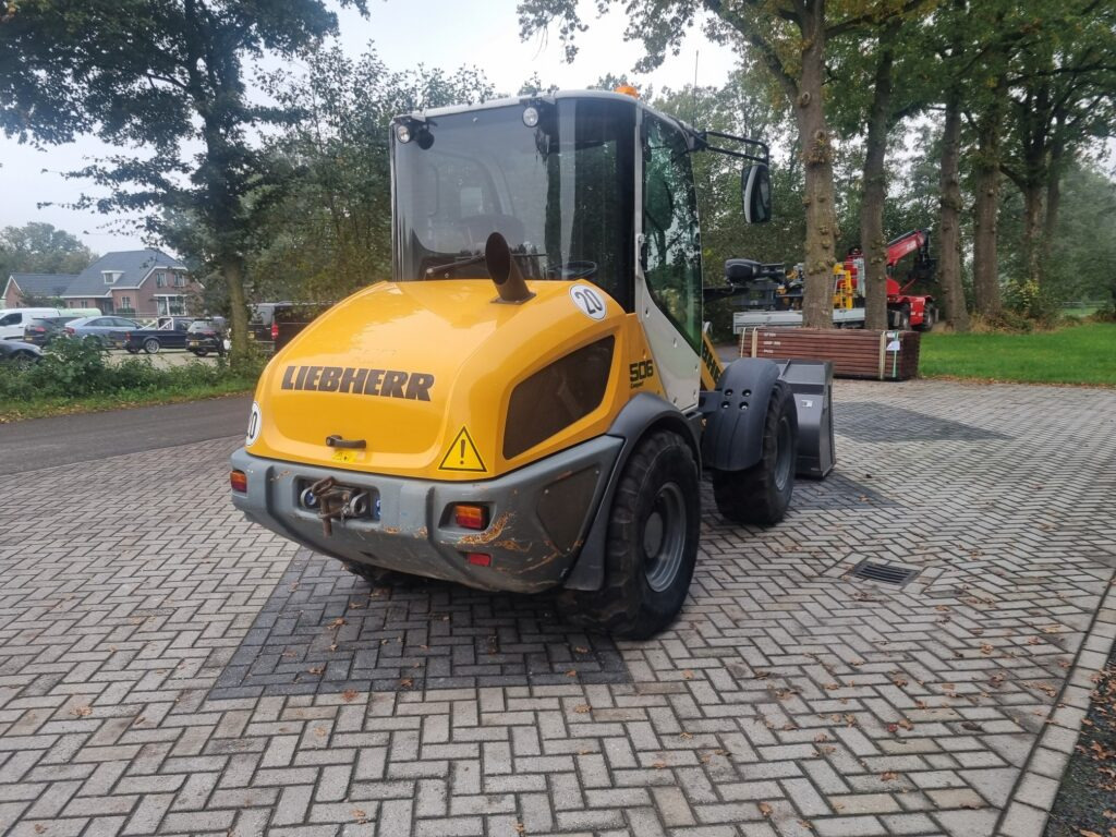 LIEBHERR L506C - Chargeuse sur pneus: photos 4 LIEBHERR L506C - Chargeuse sur pneus: photos 4