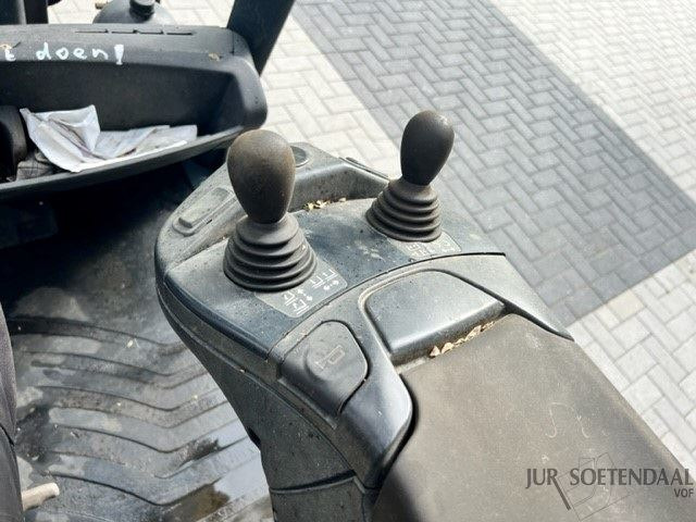 LINDE H 35 TEV0 - Chariot élévateur à gaz: photos 4 LINDE H 35 TEV0 - Chariot élévateur à gaz: photos 4