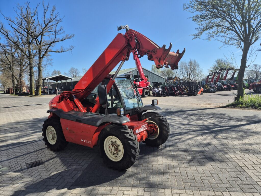 MANITOU MT 523 - Chariot télescopique: photos 5 MANITOU MT 523 - Chariot télescopique: photos 5