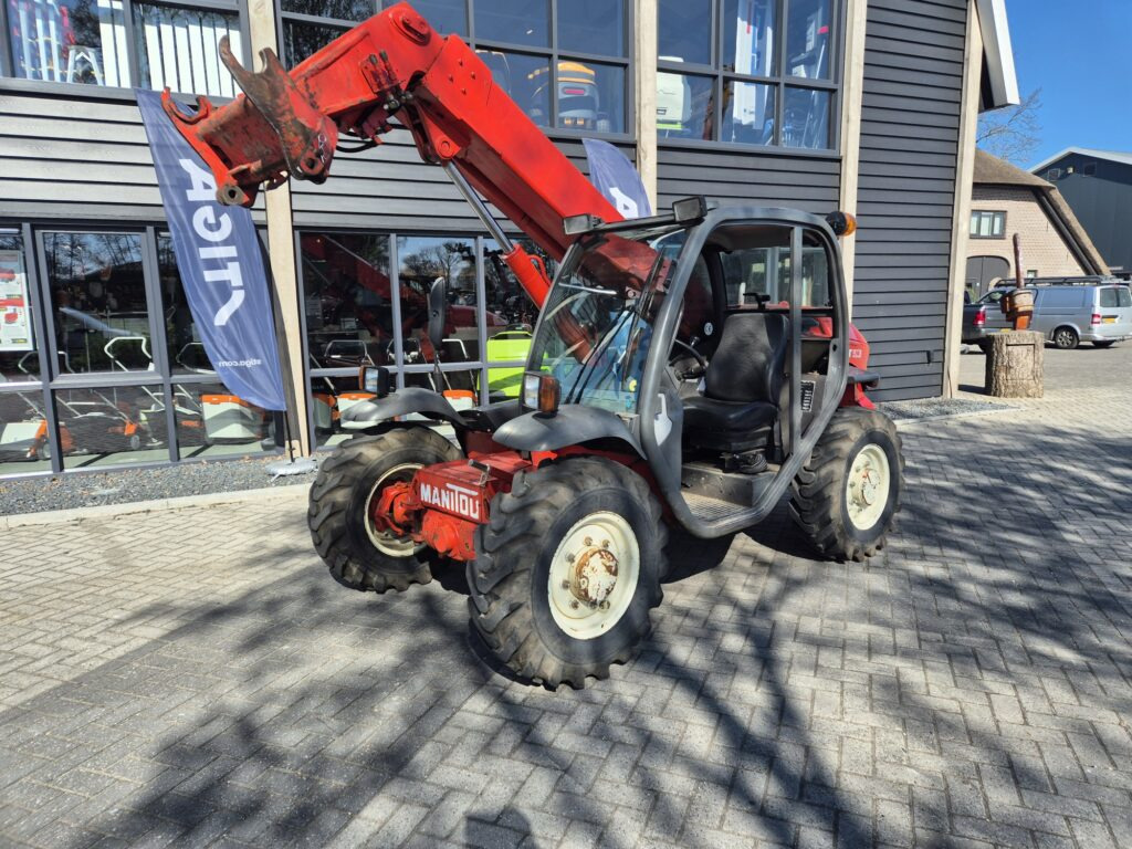 MANITOU MT 523 - Chariot télescopique: photos 2 MANITOU MT 523 - Chariot télescopique: photos 2