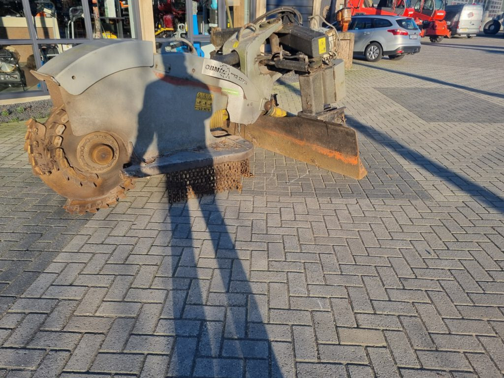 OBMTEC Pro270XL stump grinder - Dessoucheuse: photos 4 OBMTEC Pro270XL stump grinder - Dessoucheuse: photos 4