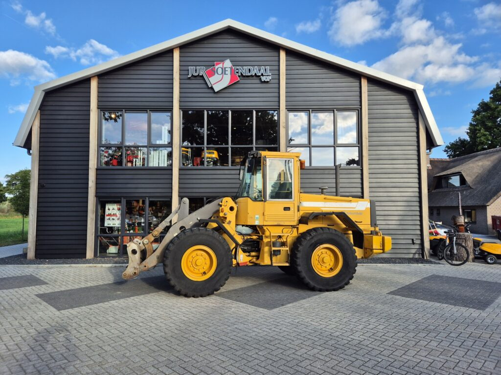 VOLVO L70C - Chargeuse sur pneus: photos 1 VOLVO L70C - Chargeuse sur pneus: photos 1