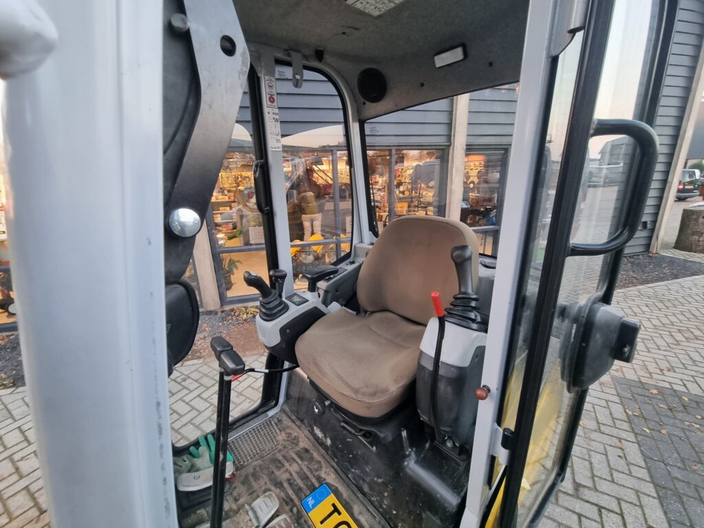 Mini pelle WACKER NEUSON ET24 minidigger: photos 9 Mini pelle WACKER NEUSON ET24 minidigger: photos 9