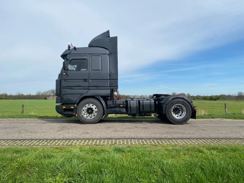 Scania R143-450 V8 | OLD SKOOL | NO RUST !! | COLLECTORS ITEM - Tracteur routier: photos 5 Scania R143-450 V8 | OLD SKOOL | NO RUST !! | COLLECTORS ITEM - Tracteur routier: photos 5