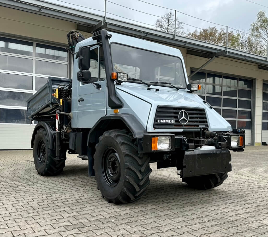 Unimog 130 - U130 418 74426 mit Kran und Winde Mer - Camion benne: photos 1 Unimog 130 - U130 418 74426 mit Kran und Winde Mer - Camion benne: photos 1