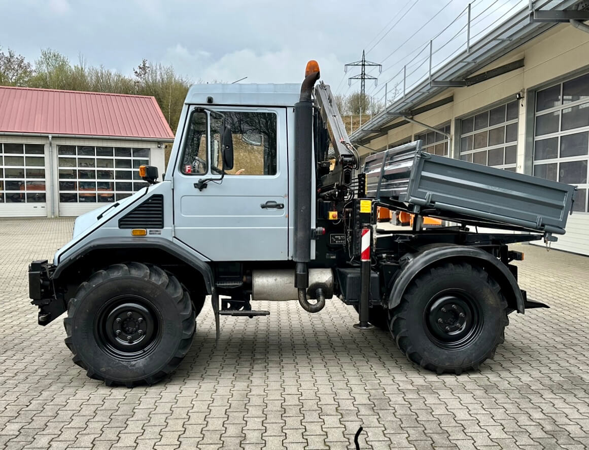 Unimog 130 - U130 418 74426 mit Kran und Winde Mer - Camion benne: photos 4 Unimog 130 - U130 418 74426 mit Kran und Winde Mer - Camion benne: photos 4